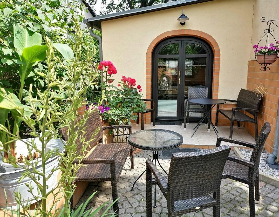 Ferienwohnung Ferienhaus MONA LIESE Berlin Apartment